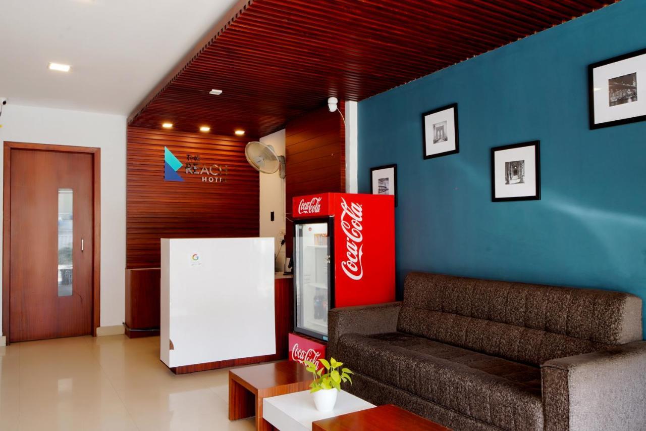 The Reach Hotel Kochi Exterior photo
