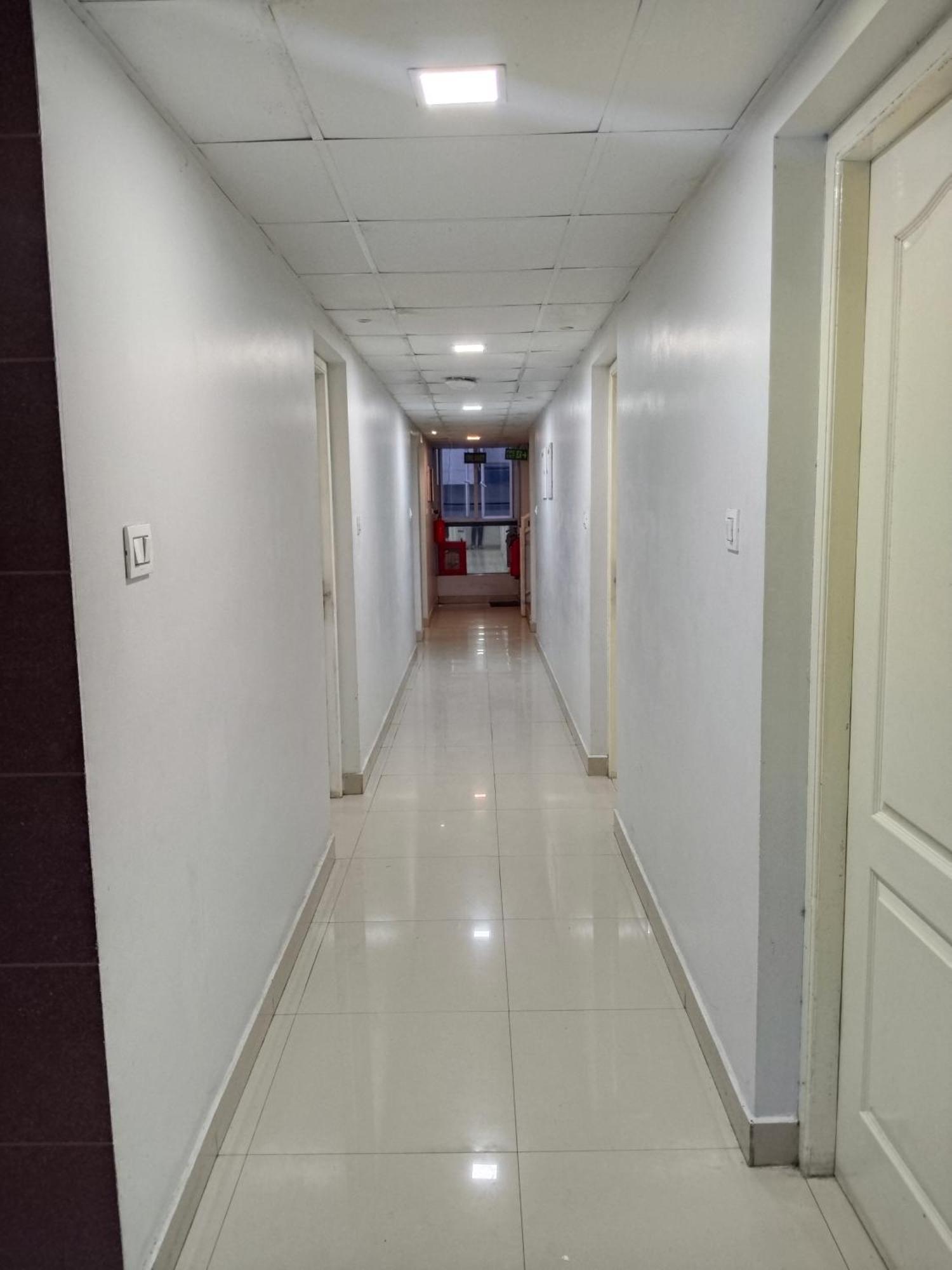 The Reach Hotel Kochi Exterior photo