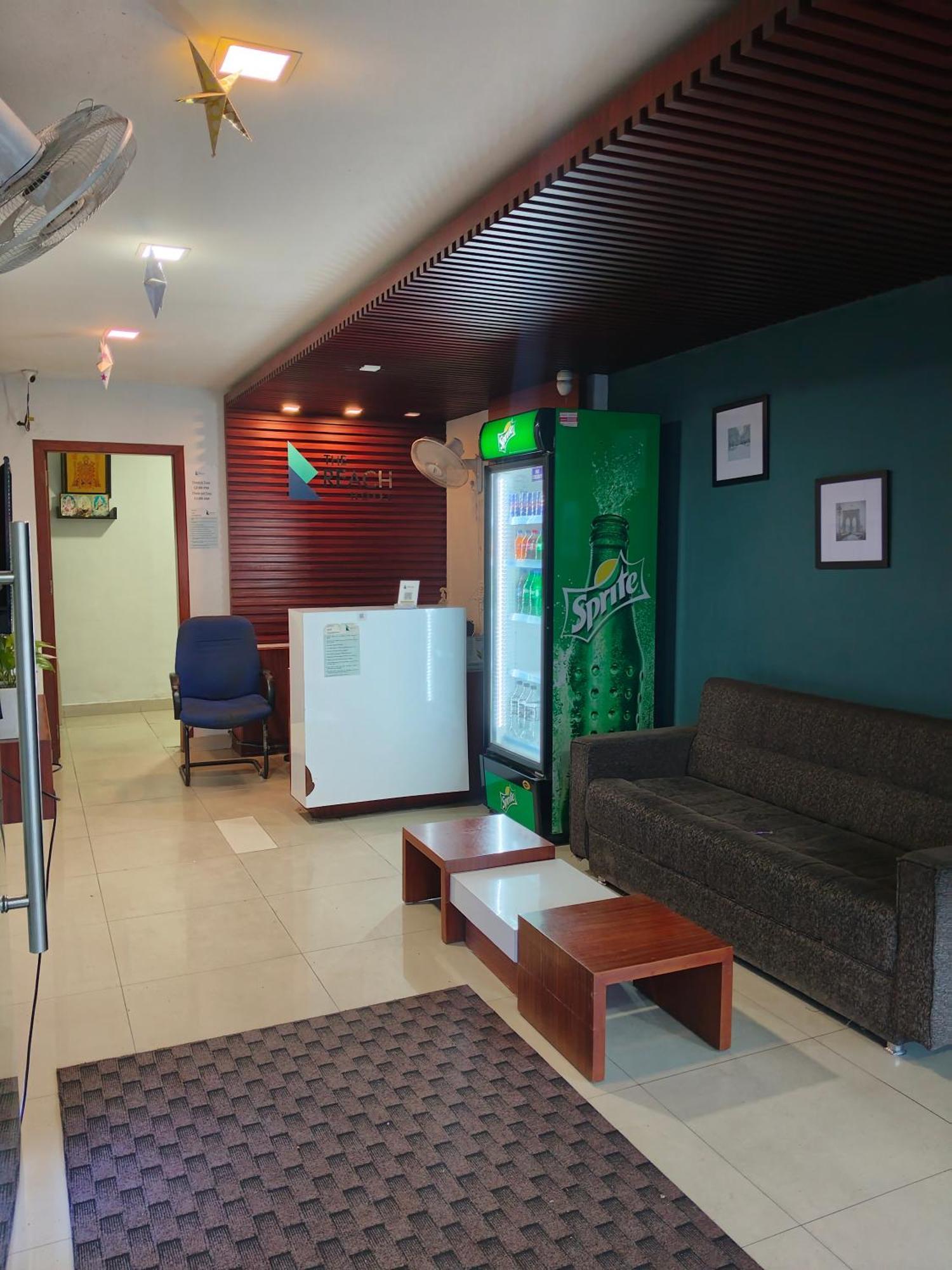 The Reach Hotel Kochi Exterior photo